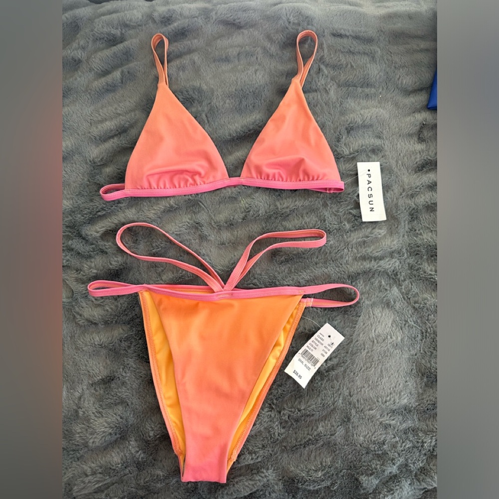 Swimming suit, good quality and style.